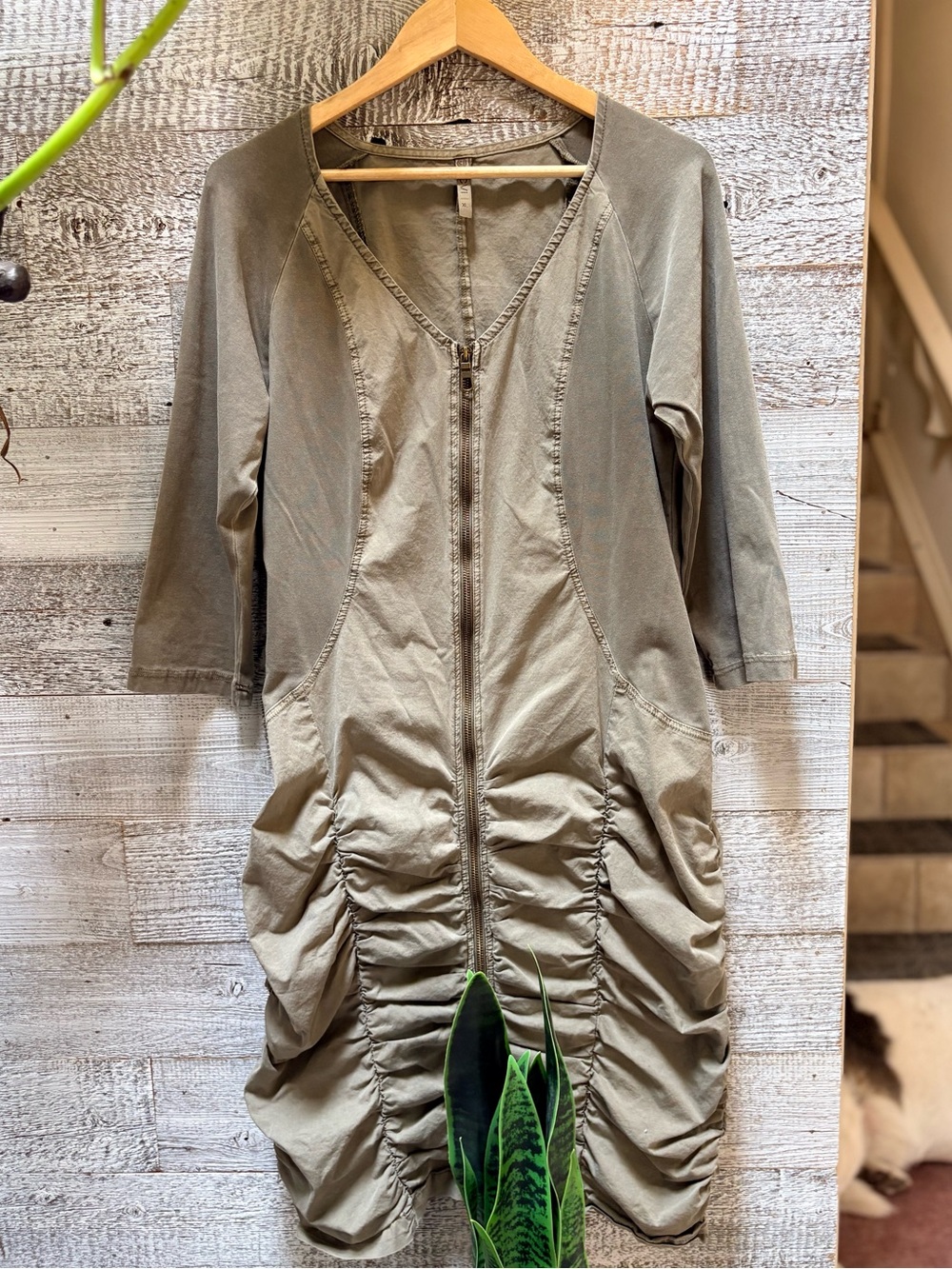XCVI | Lagenlook Boho Ruched Front Zip Dress - Women's L/XL, Lt. Olive/Khaki